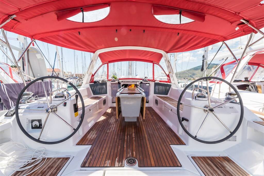 Oceanis 45 MOBULA ONE