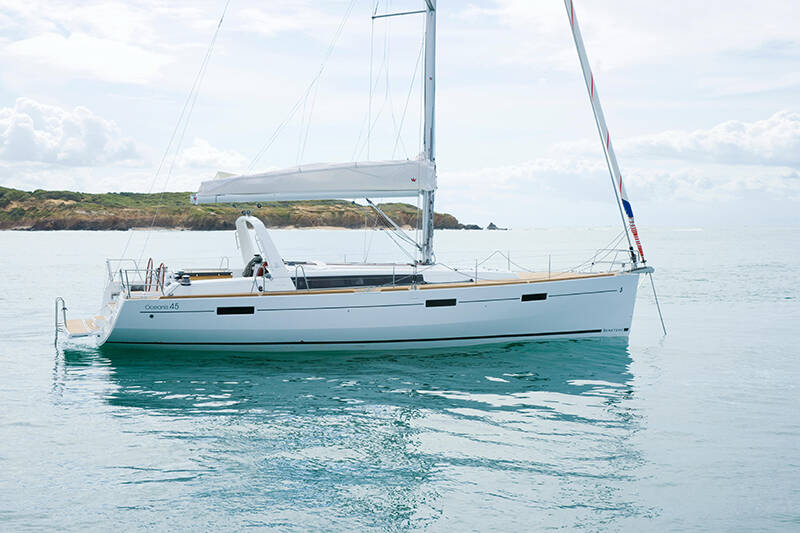 Oceanis 45 • Megan