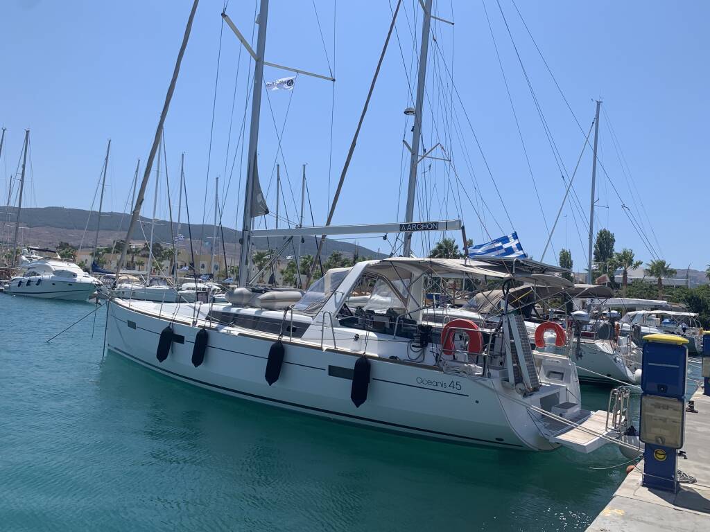 Oceanis 45 • Callidora