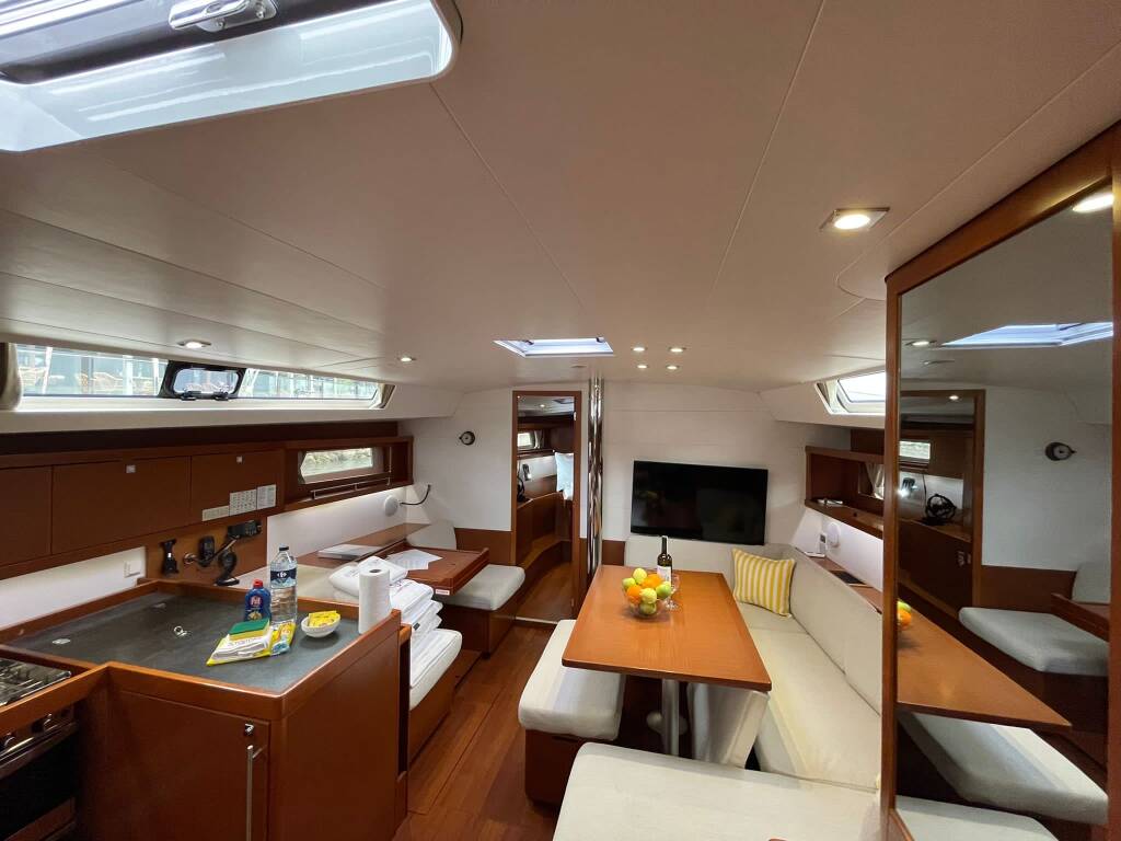 Oceanis 45 Storm Dancer 1