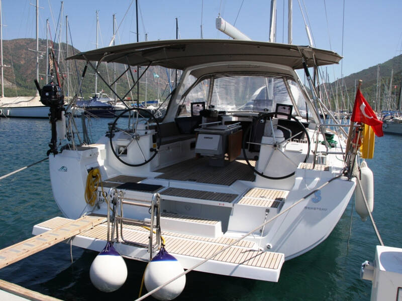 Oceanis 45 • Tonic