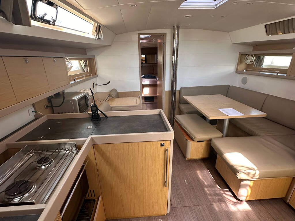 Oceanis 45 Moonshine