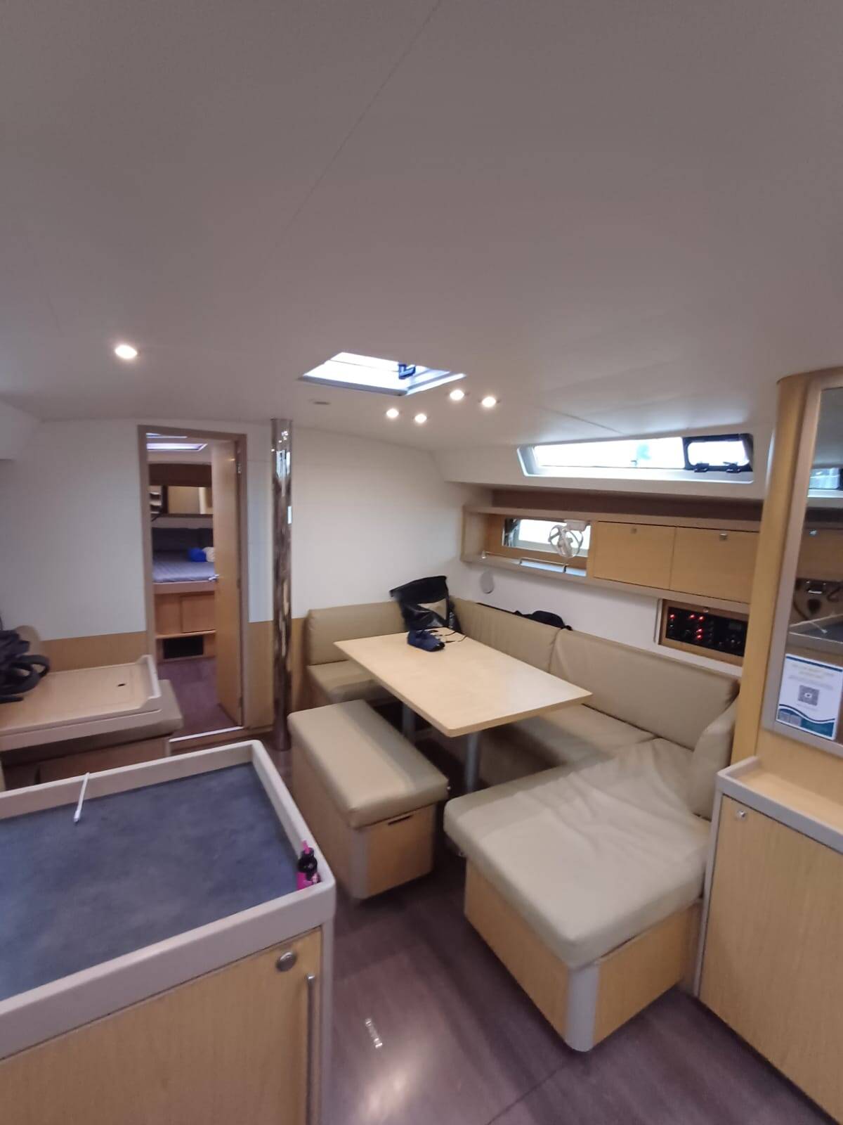 Oceanis 45 Moonshine