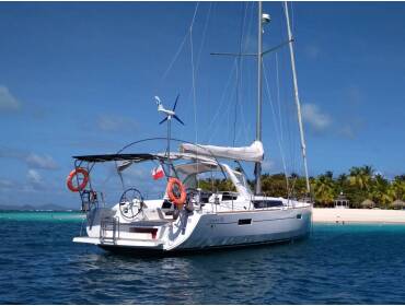 Oceanis 45 Dark Horse