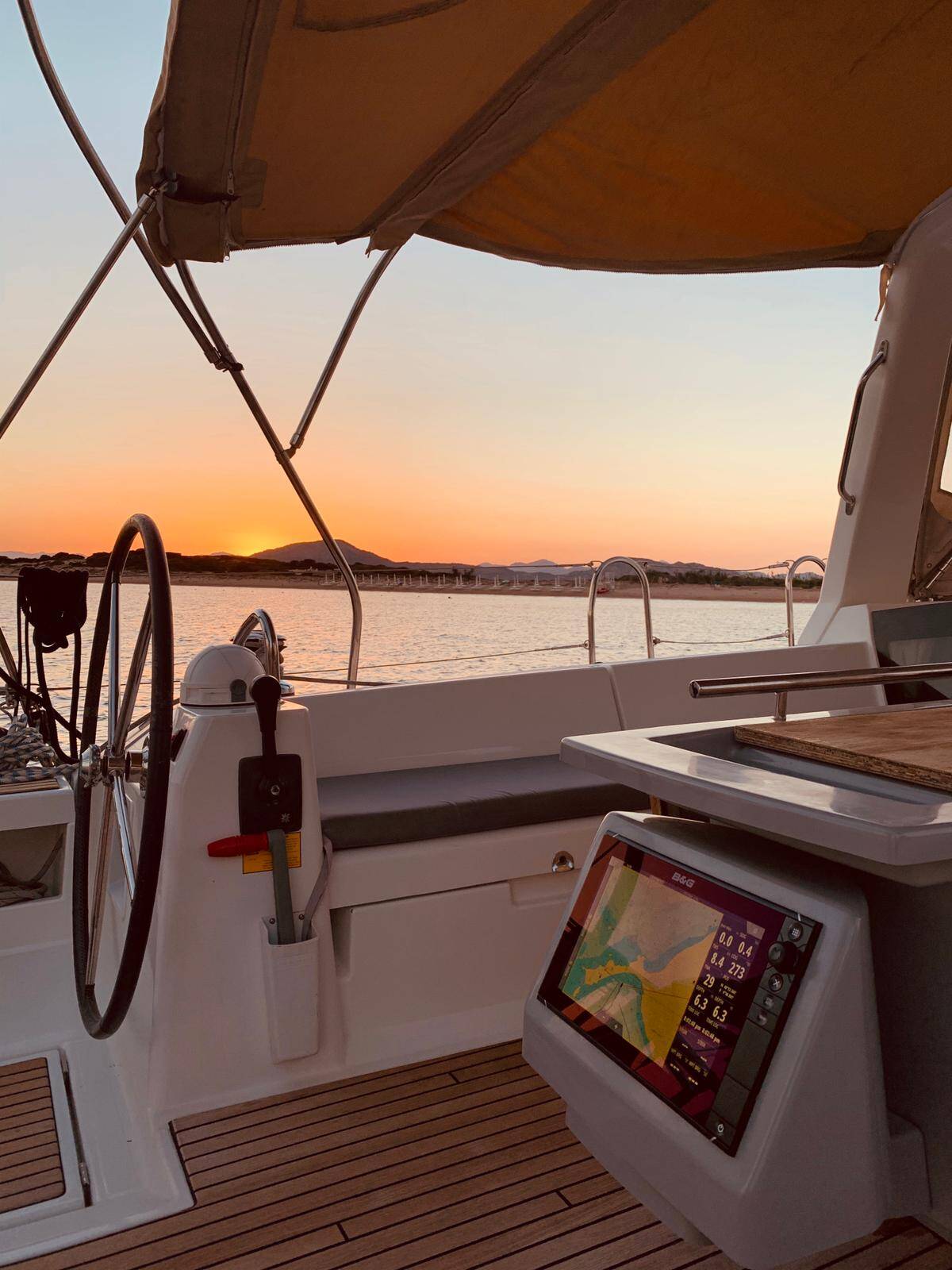 Oceanis 45 Dark Horse