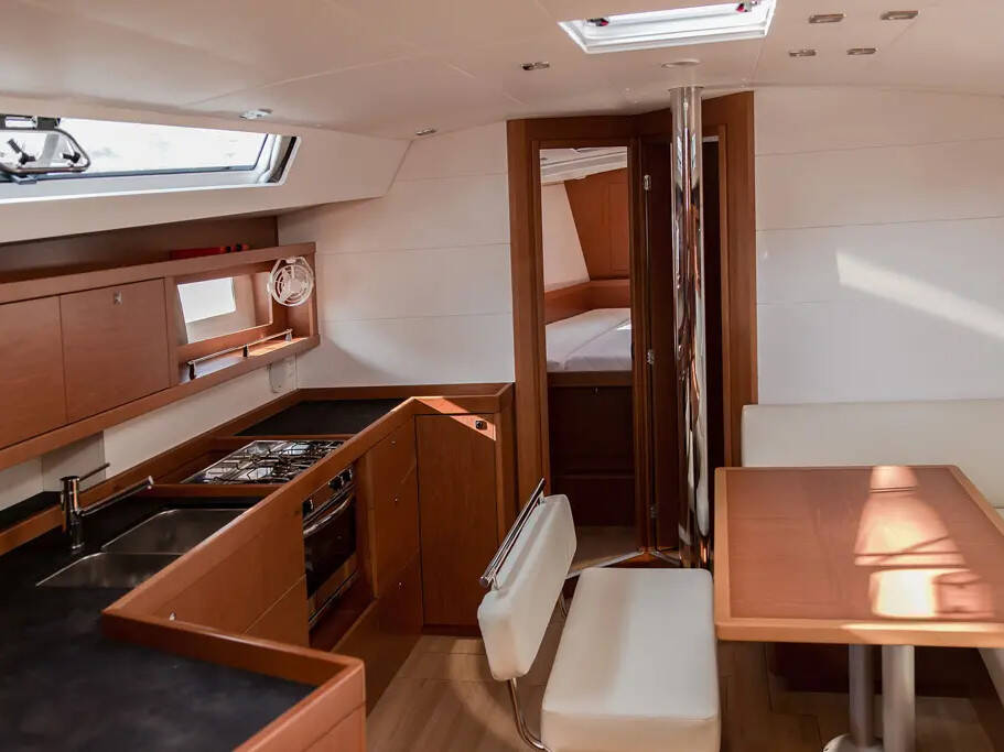 Oceanis 45  Mambo 1