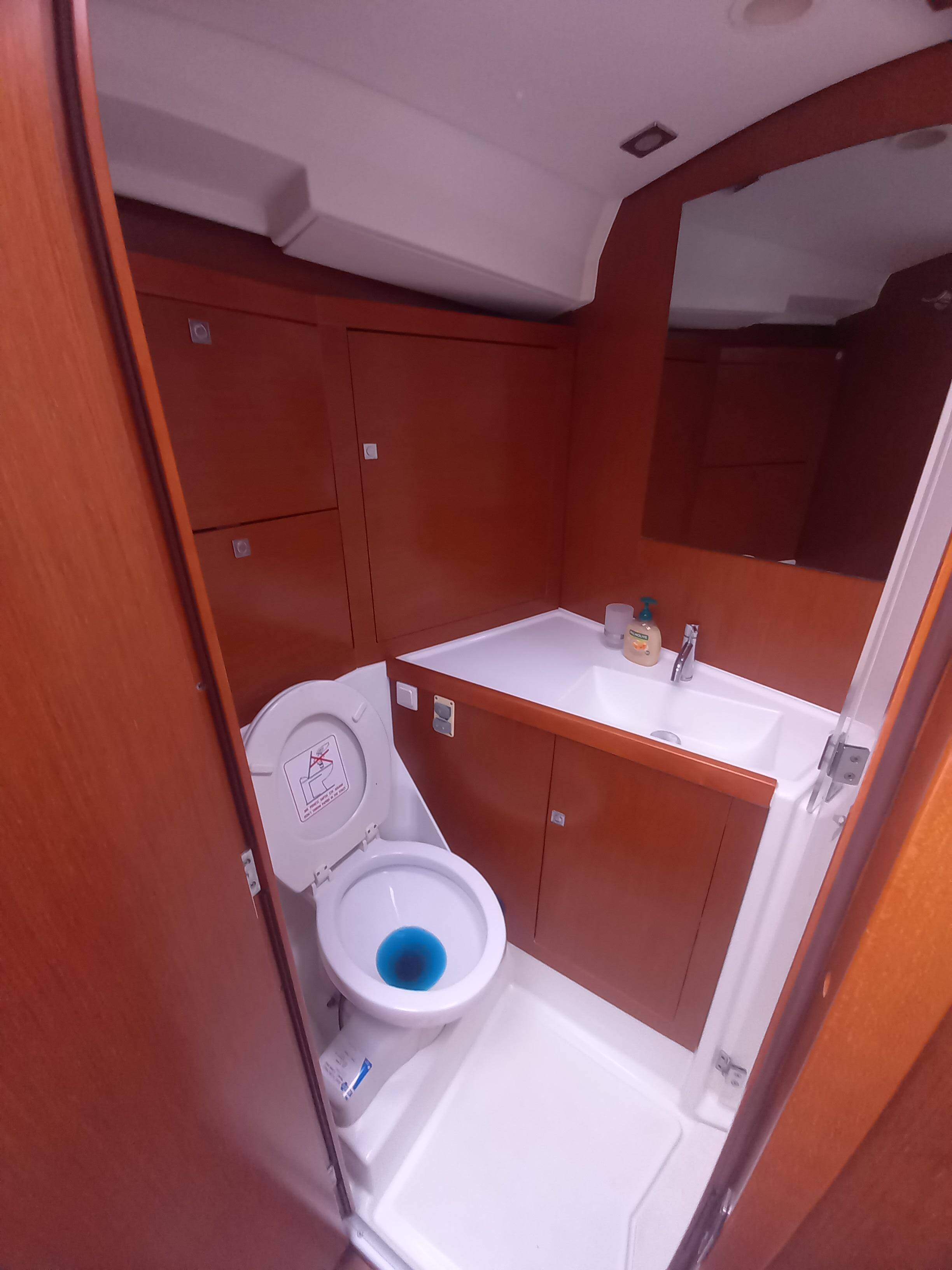 Oceanis 45 Familia L