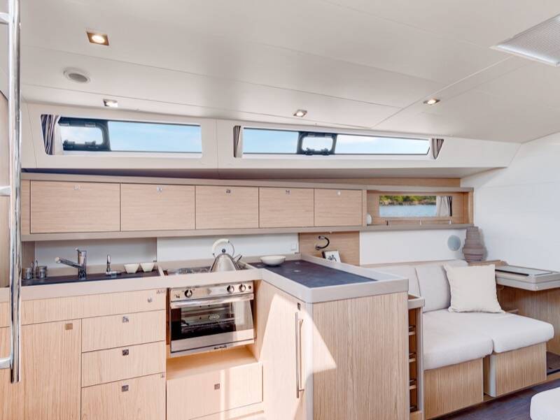 Oceanis 45 Asteria - Standard line