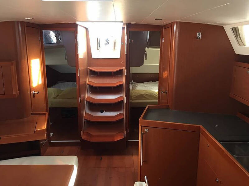 Oceanis 45 Viki