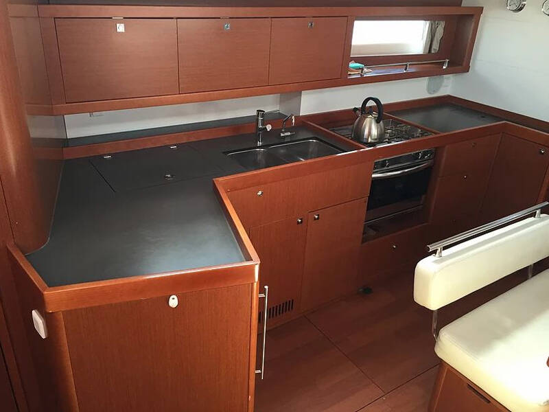 Oceanis 45 Viki