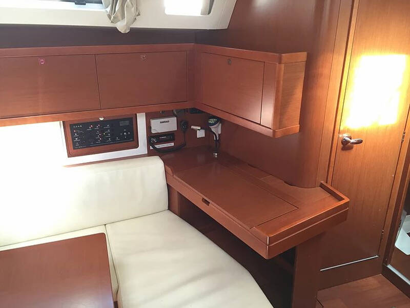 Oceanis 45 Viki