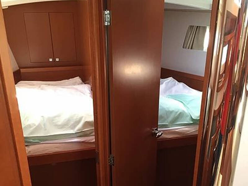Oceanis 45 Viki