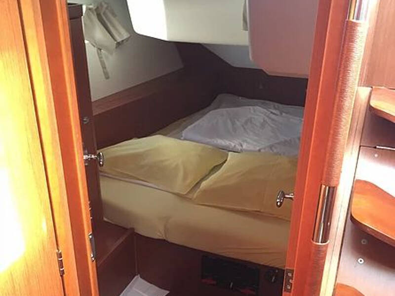 Oceanis 45 Viki