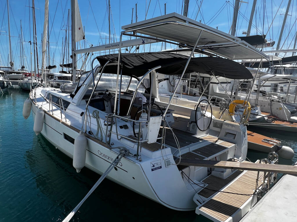 Oceanis 45 Viki