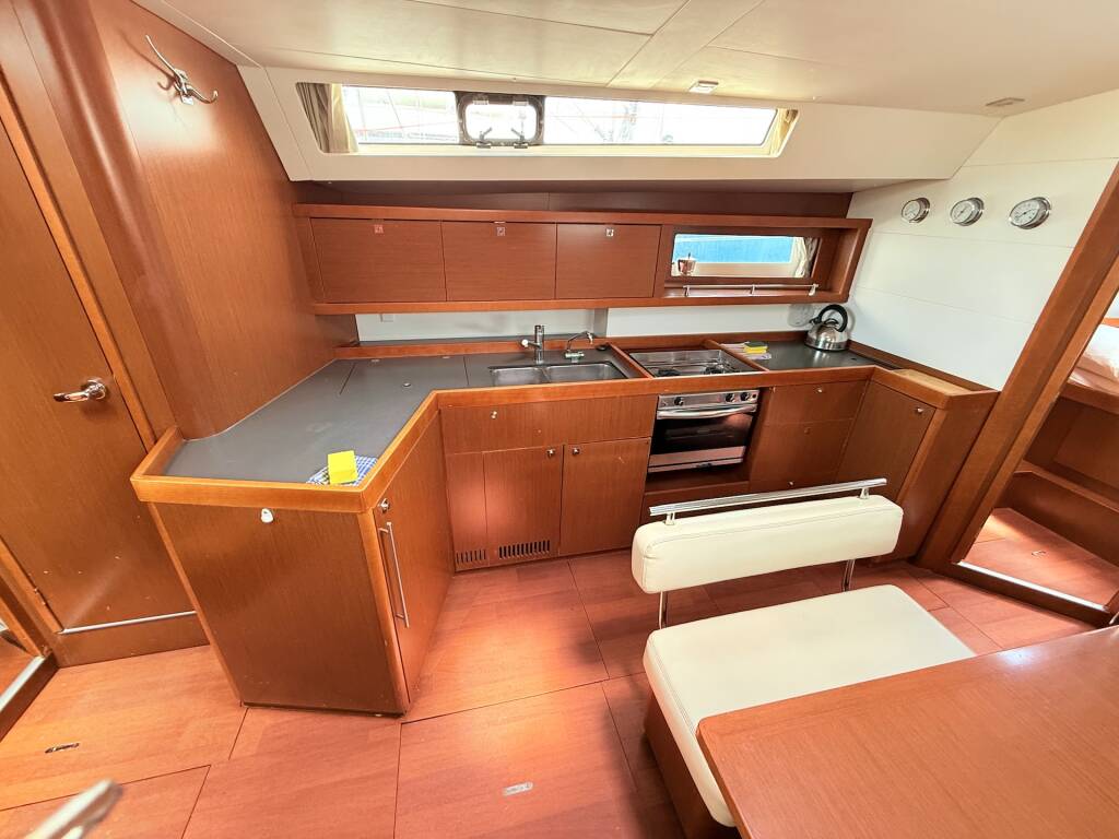 Oceanis 45 Viki