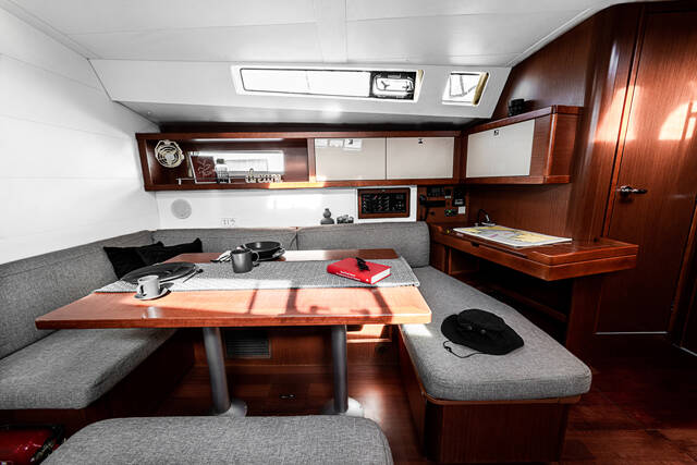 Oceanis 45 THEIA