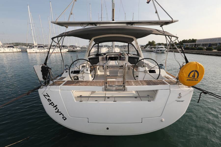 Oceanis 45 • Zephyra