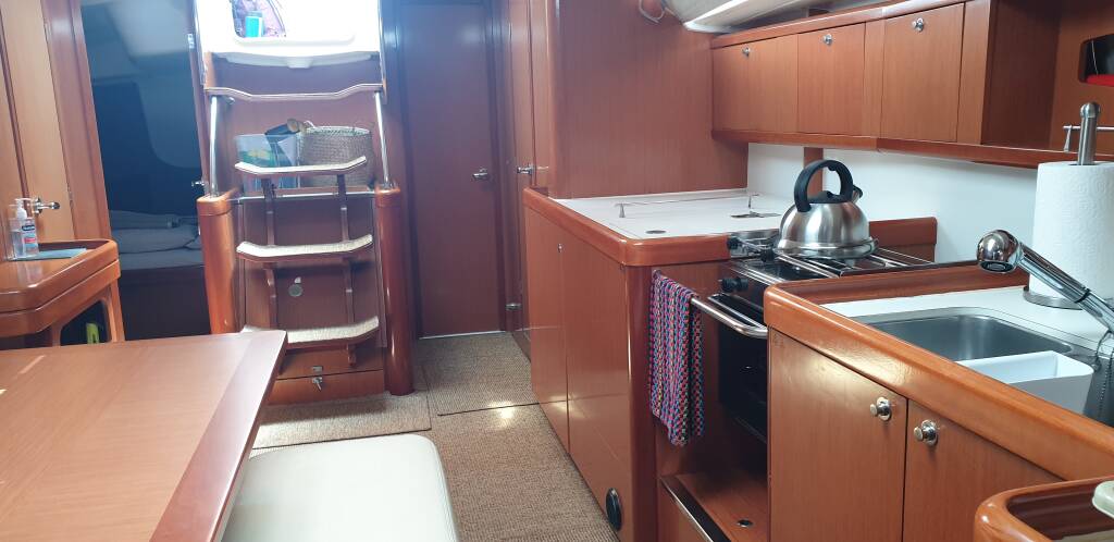 Oceanis 46 Sail La vie