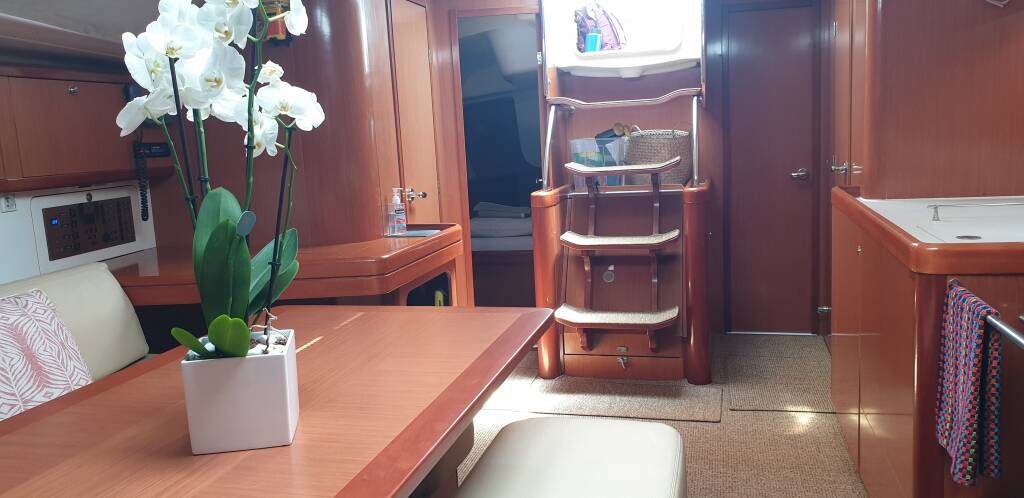 Oceanis 46 Sail La vie