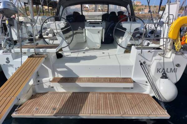 Oceanis 46.1 • Kalmi