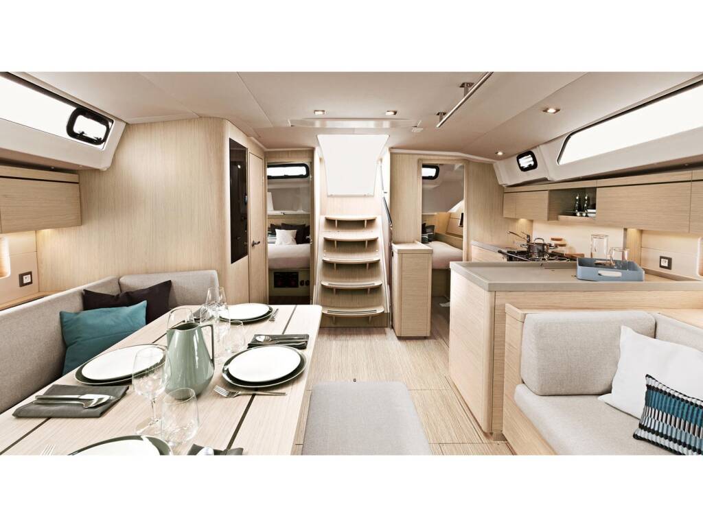 Oceanis 46.1 EROS (generator, air condition, bowthruster, inverter, electric WC)
