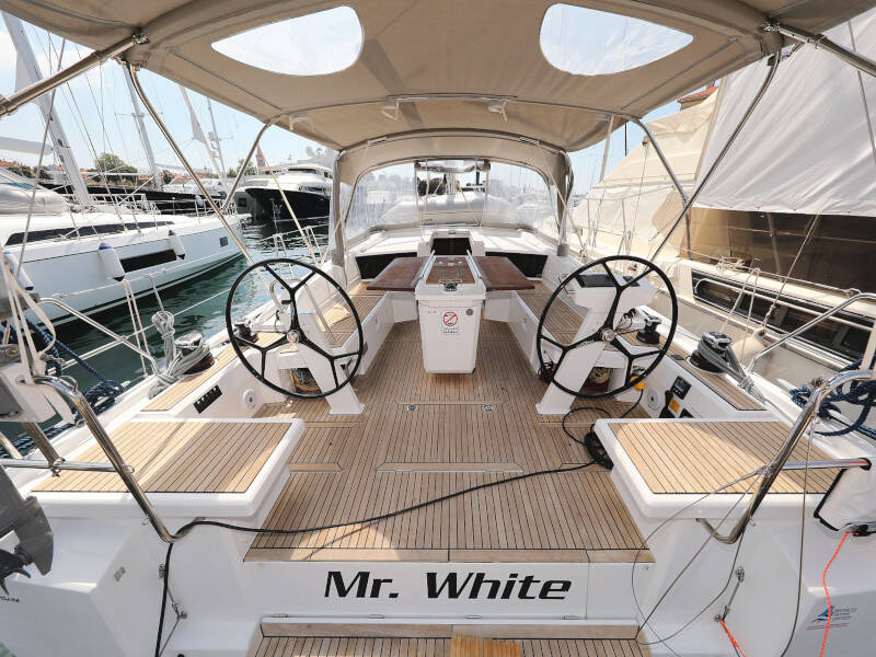 Oceanis 46.1 MR.WHITE 