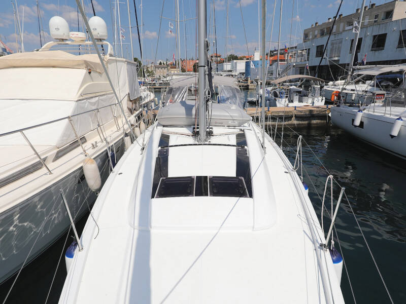 Oceanis 46.1 MR.WHITE 