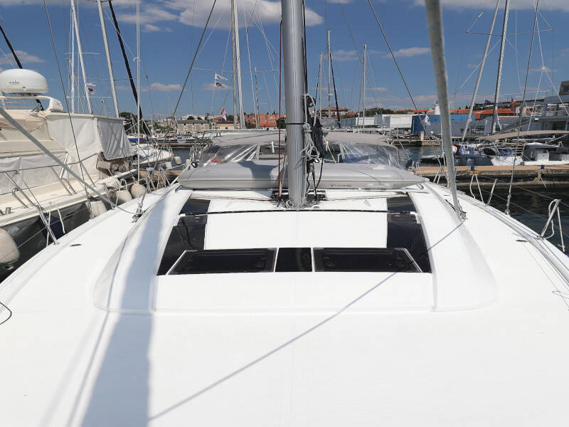 Oceanis 46.1 MR.WHITE 