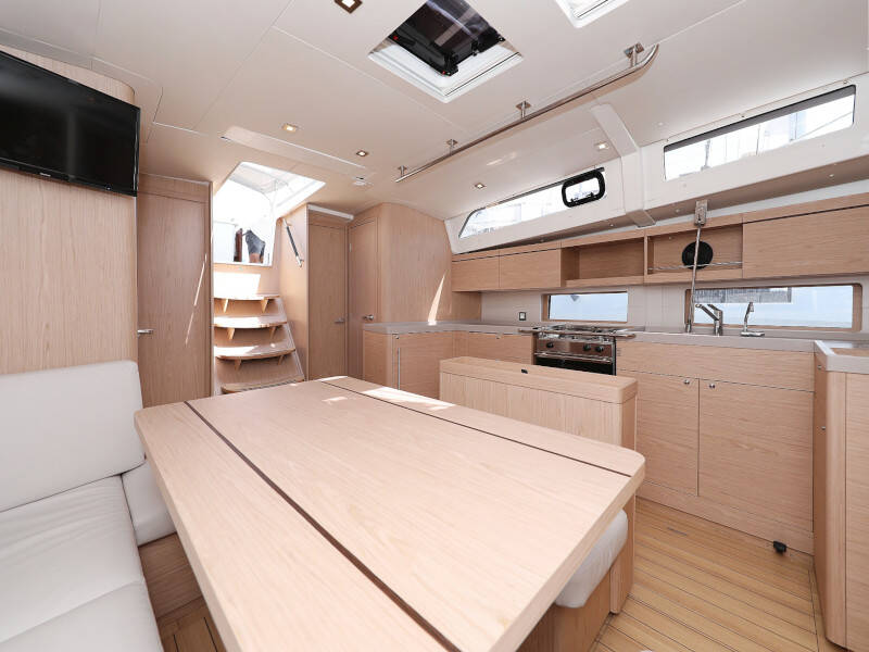 Oceanis 46.1 MR.WHITE 