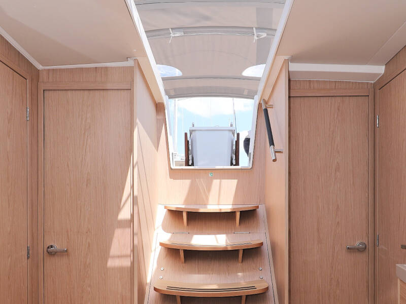 Oceanis 46.1 MR.WHITE 