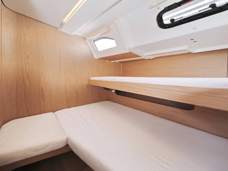 Oceanis 46.1 MR.WHITE 