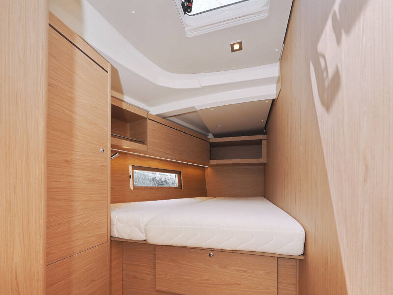 Oceanis 46.1 MR.WHITE 
