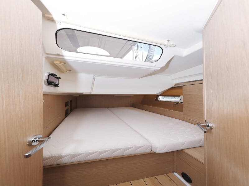 Oceanis 46.1 MR.WHITE 