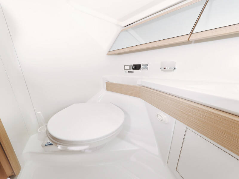 Oceanis 46.1 MR.WHITE 