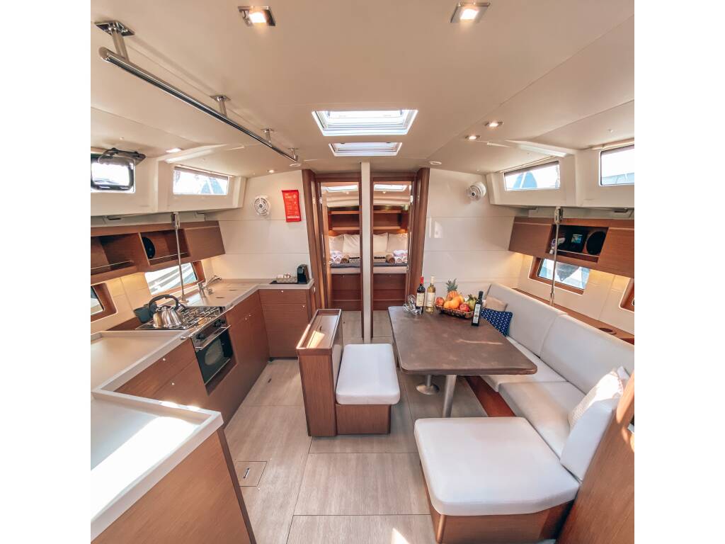 Oceanis 46.1 WHISPER
