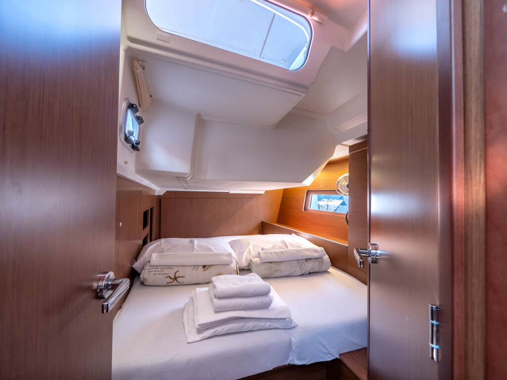 Oceanis 46.1 AMORINO