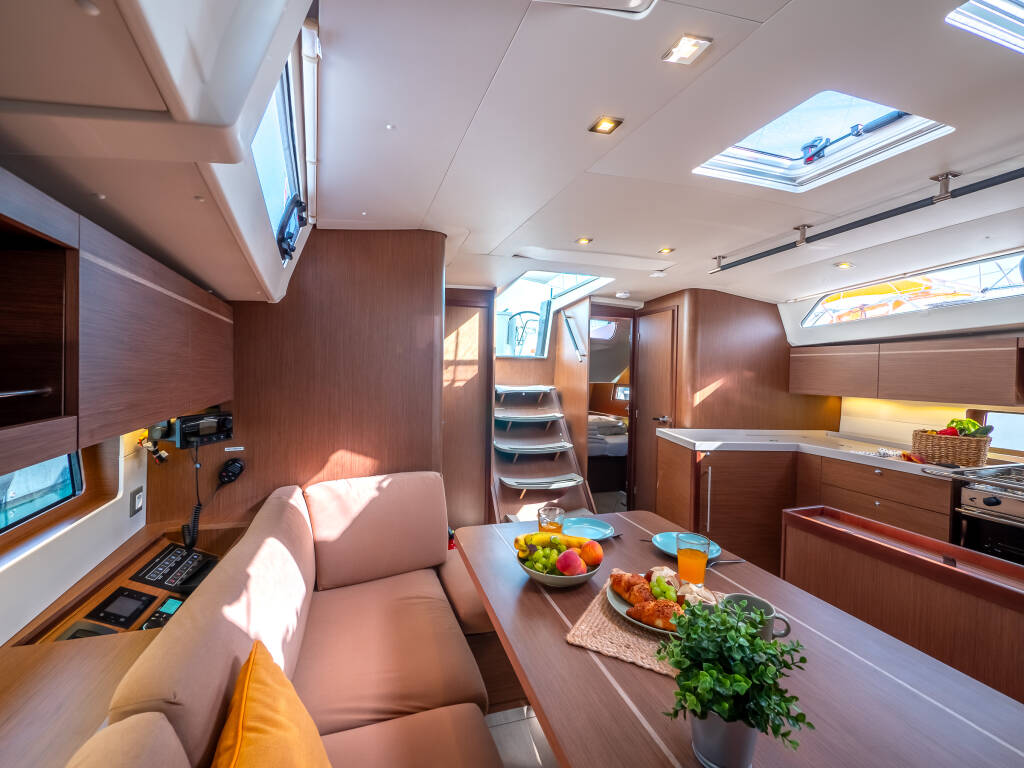 Oceanis 46.1 AMORINO
