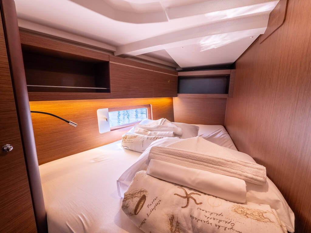 Oceanis 46.1 AMORINO