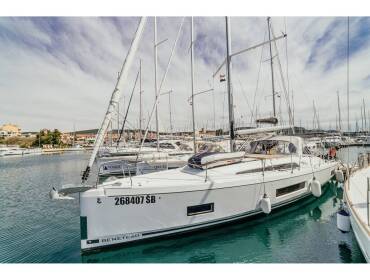 Oceanis 46.1 • ZIA