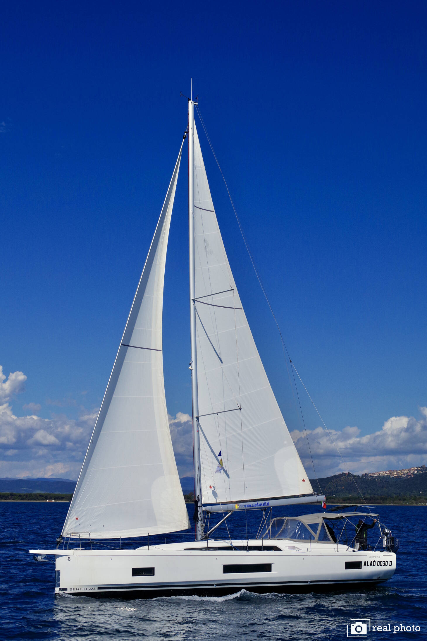 Oceanis 46.1 Luna - Water maker, Solar Panel