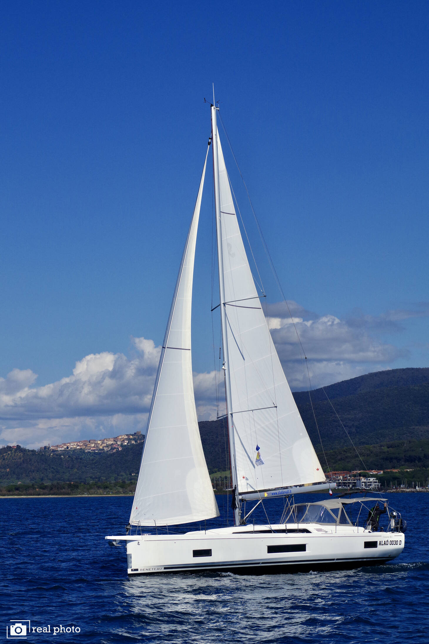 Oceanis 46.1 Luna - Water maker, Solar Panel