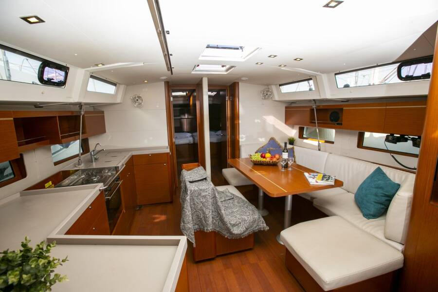 Oceanis 46.1 Dancing Queen
