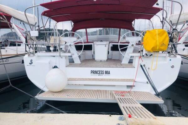 Oceanis 46.1 • Princess Mia