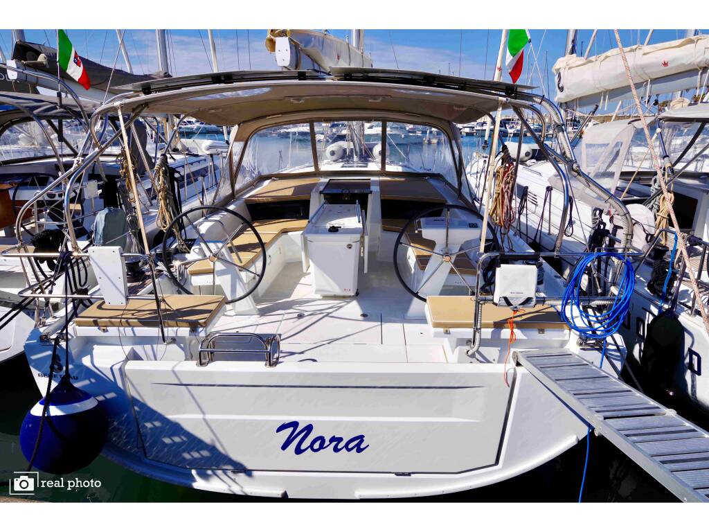 Oceanis 46.1 • Nora  - Water maker, Solar Panel