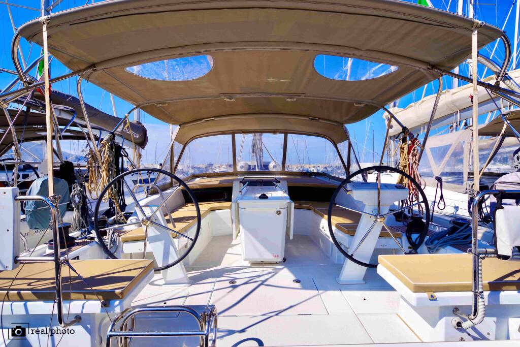 Oceanis 46.1 Nora  - Water maker, Solar Panel