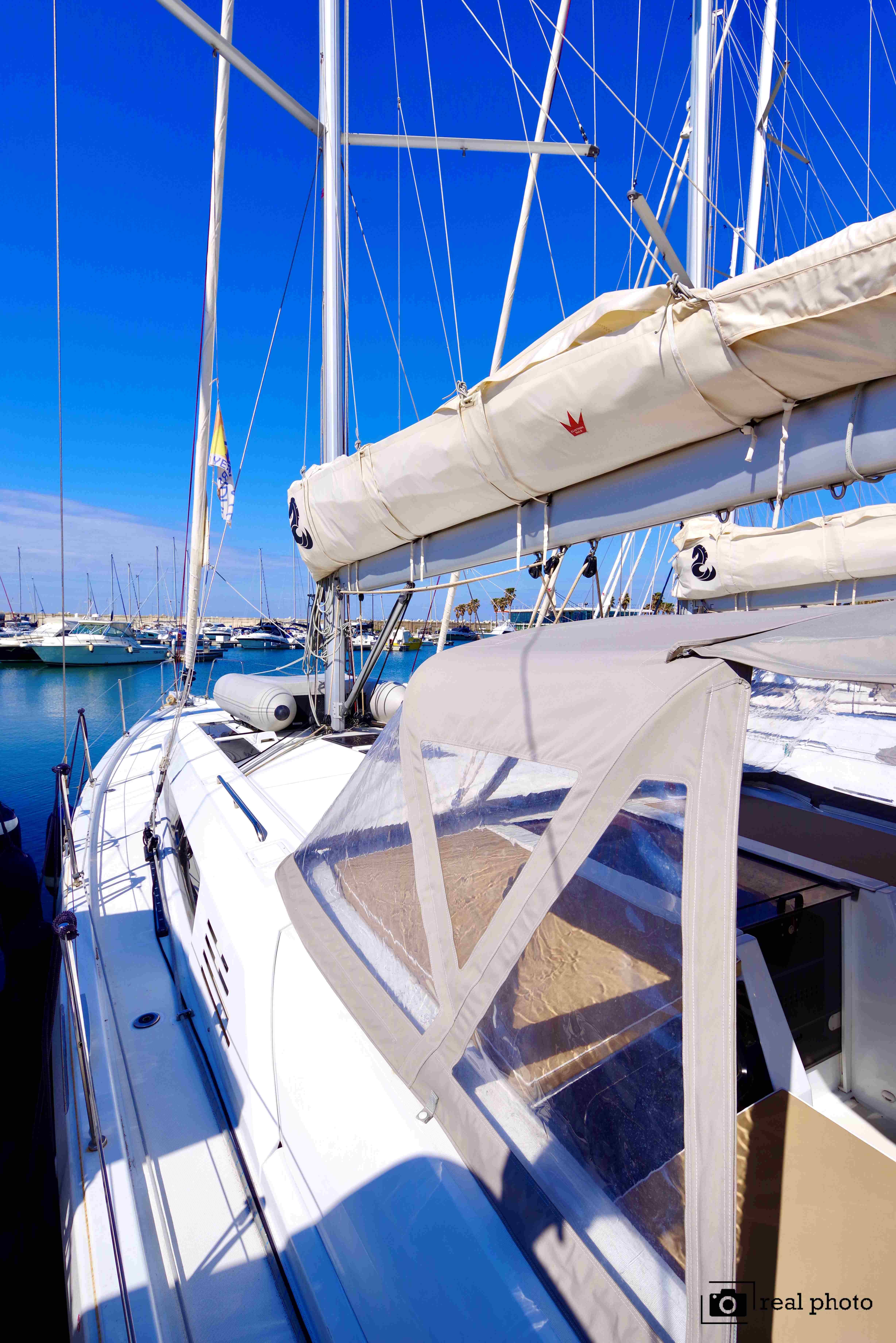 Oceanis 46.1 Nora  - Water maker, Solar Panel