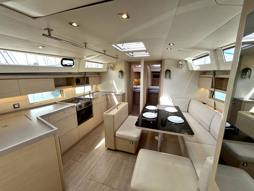 Oceanis 46.1 Capriccio (Refit 2025 - A/C - Generator - Electric Heads)