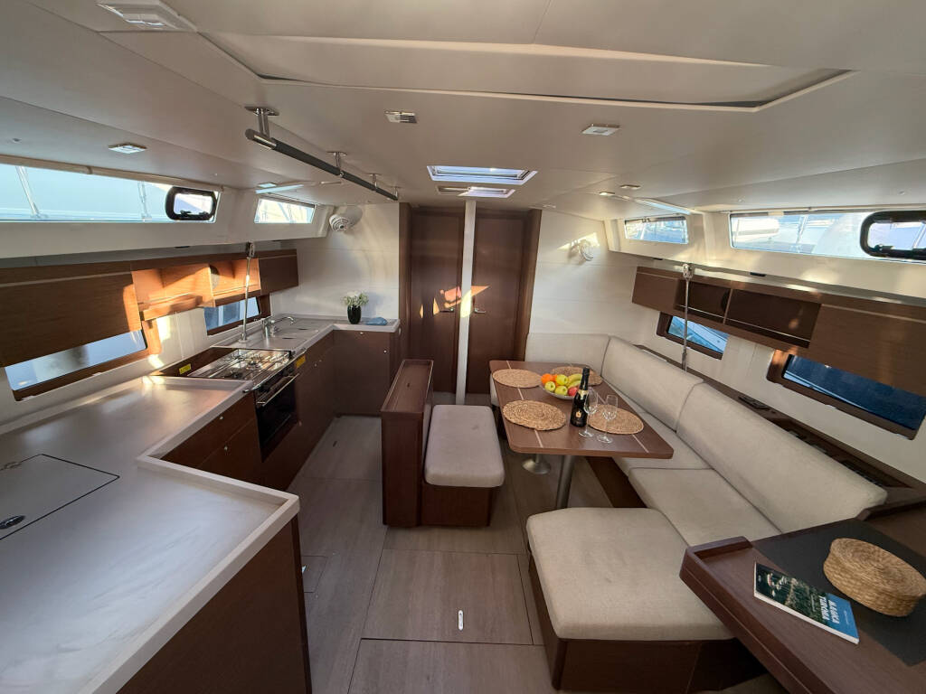 Oceanis 46.1 Athena 2