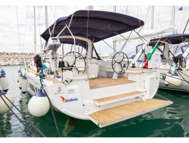 Oceanis 46.1 Aletheia - Standard line