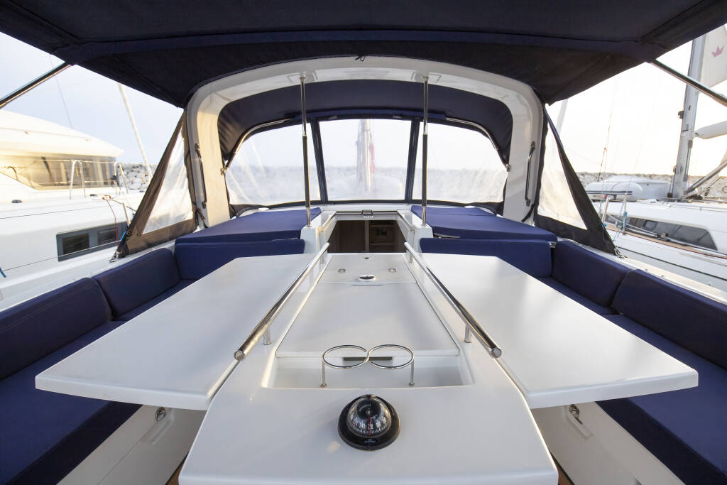 Oceanis 46.1  Tyche - Standard line